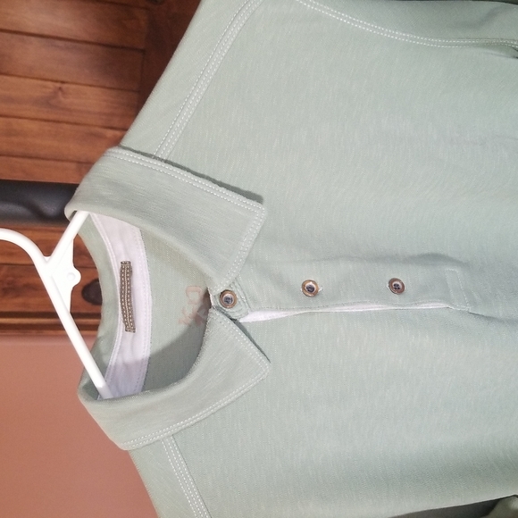 Polo shirt . - Picture 2 of 4